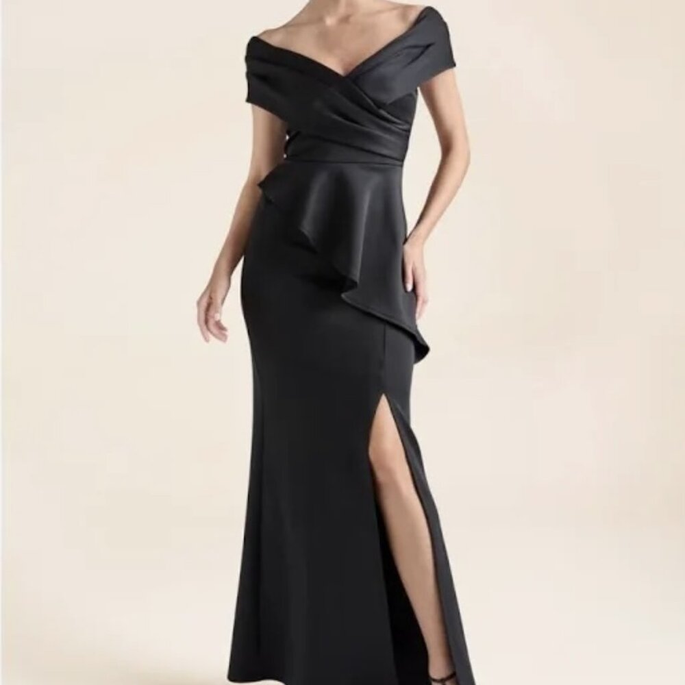 🔥NWOT Black Off the Shoulder Ruffle Gown w/front split - Size 1X Never worn